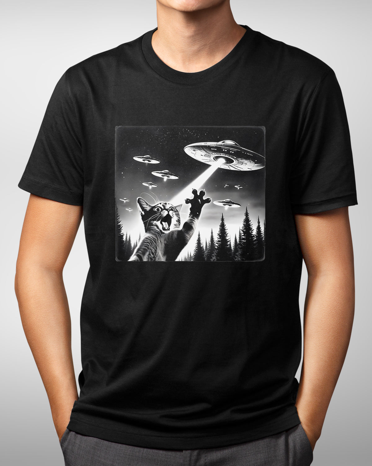 Funny Cat UFO Shirt - Flying Saucer - Alien Spaceship Aircraft - Cat Selfie Shirt