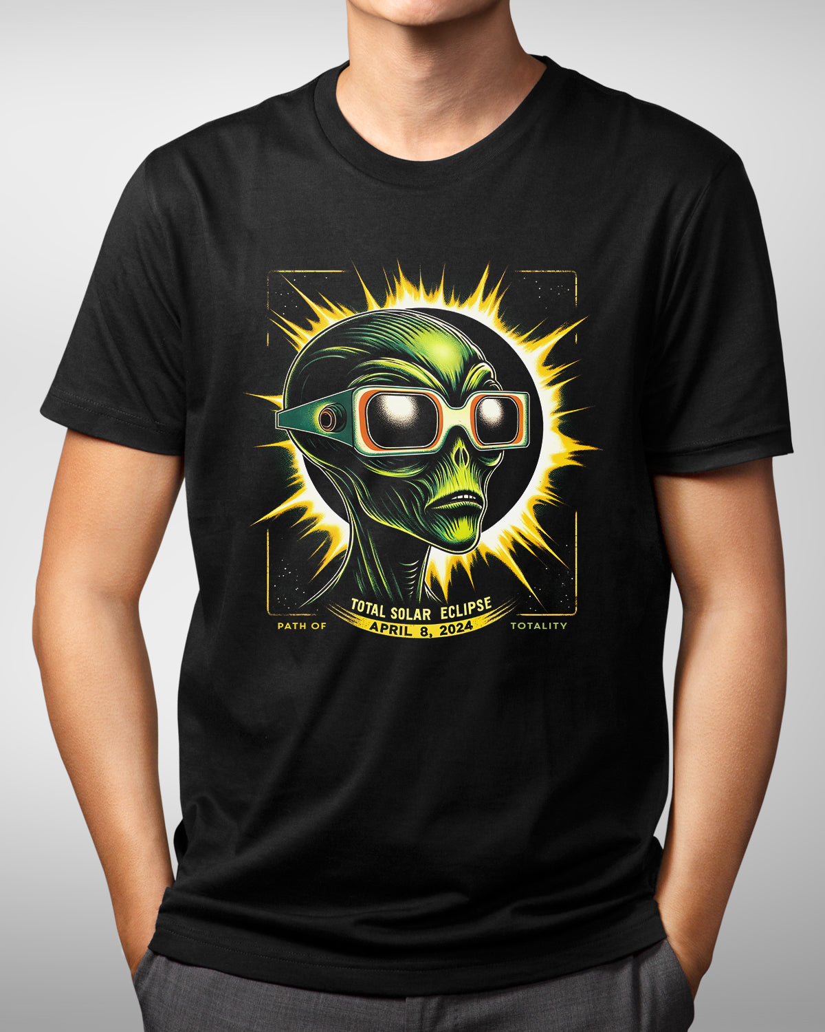 Funny Alien Wearing Solar Eclipse Glasses, 2024 Total Solar Eclipse Shirt, Sci-Fi Geek Outer Space Tee
