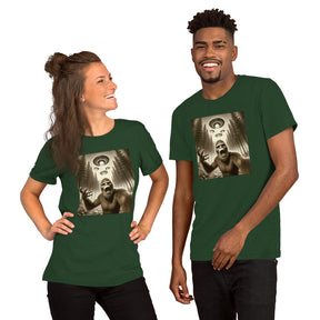 Bigfoot and UFO Selfie Shirt, Hilarious Sasquatch Tee for Hiking, Camping Enthusiasts, Yeti and Alien Believers